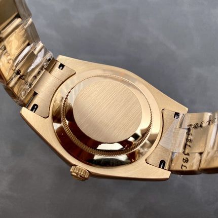 SKY-DWELLER 42 YELLOW GOLD BLUE DIAL