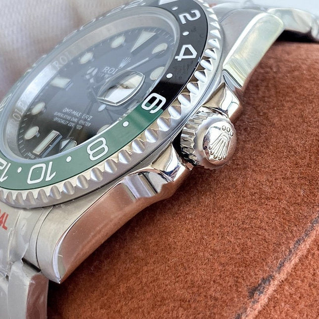 GMT-MASTER II CUSTOM GREEN BLACK BEZEL LIMITED EDITION