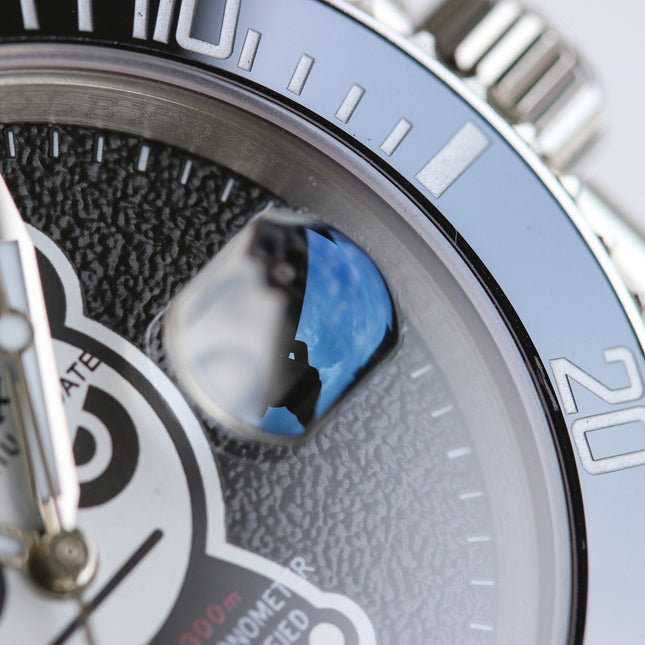 SUBMARINER DATE 40MM CUSTOM BLACK BEZEL BLACK BEAR DIAL