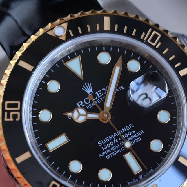 SUBMARINER DATE 40 STEEL CASE GOLD BLACK CERAMIC LEATHER