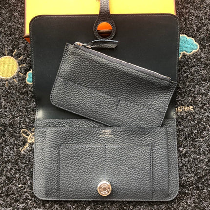 TOGO PASSPORT HOLDER 20 IN DARK GRAY CALFSKIN