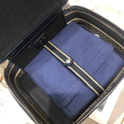 SMALL 24 VANITY CASE IN BLACK MONOGRAM OBLIQUE JACQUARD