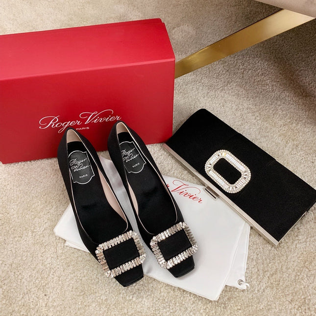 TROMPETTE PUMPS IN BLACK SILK CRYSTAL BUCKLE