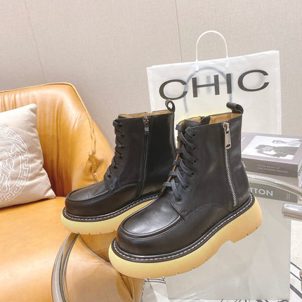 BOTTEGA VENETA 26S ZIP-UP PLATFORM ANKLE BOOTS IN BLACK CALFSKIN