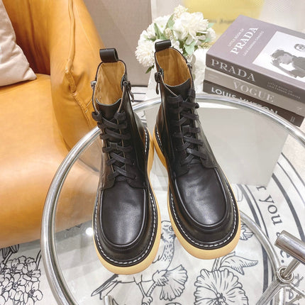 BOTTEGA VENETA 26S ZIP-UP PLATFORM ANKLE BOOTS IN BLACK CALFSKIN