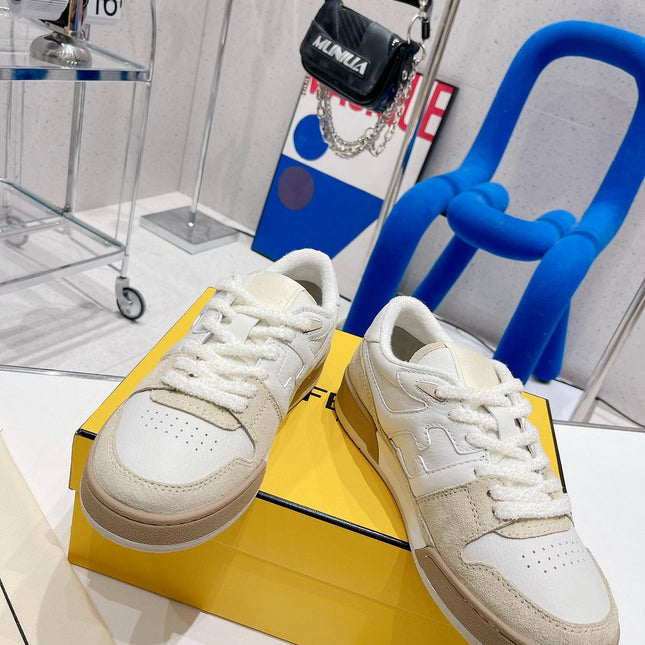 FENDI CASUAL SNEAKER IN WHITE CALFSKIN AND TAN BROWN SUEDE