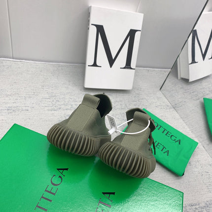 BOTTEGA VENETA 26S SLIP-ONS IN OLIVE GREEN FABRIC WITH RUBBER SOLE