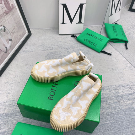 BOTTEGA VENETA 26S SLIP-ONS IN BEIGE MIX OFF WHITE FABRIC WITH RUBBER SOLE