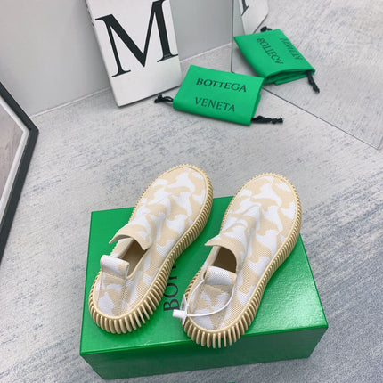 BOTTEGA VENETA 26S SLIP-ONS IN BEIGE MIX OFF WHITE FABRIC WITH RUBBER SOLE