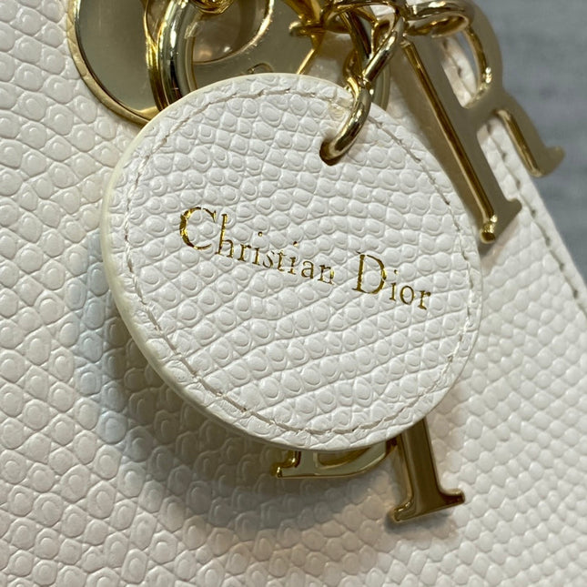 MINI LADY 17 BAG IN WHITE EMBOSSED LAMBSKIN WITH GOLDEN CLASP