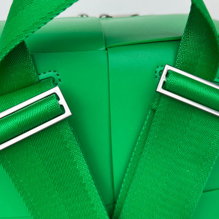 WOVEN BACKPACK 34 IN EMERALD GREEN LAMBSKIN