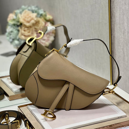 DIOR 26S SADDLE BAG 25 IN BEIGE CALFSKIN