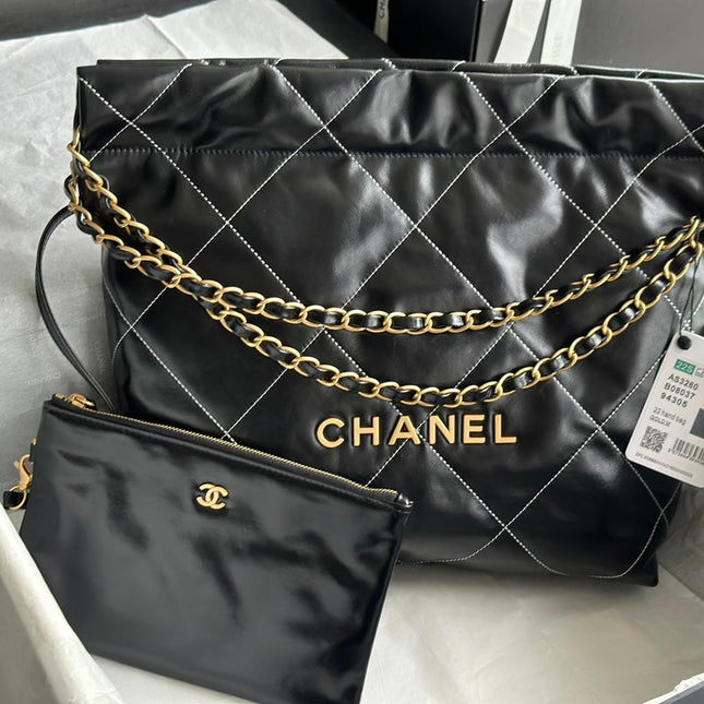 CC MEDIUM 37 HANDBAG IN BLACK SHINY CALFSKIN GOLD HARDWARE