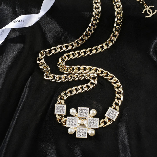 CHANEL 25S CHAIN BELT IN GOLD METAL 614478