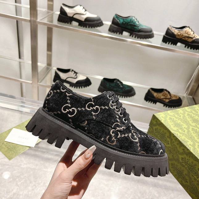 GUCCI 26S LACE-UP SHOES IN BLACK VELVET STYLE 4