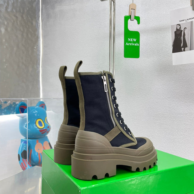 RIBBON BOMBER LACE-UP BOOTS IN BLACK MIX OLIVE GREEN CANVAS