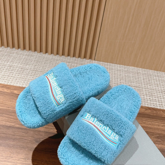 FURRY SLIDES IN SKY BLUE CURLY SHEARLING