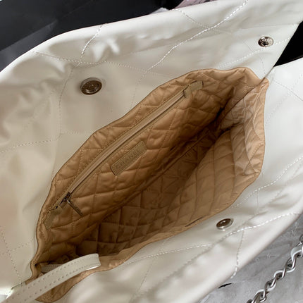 CC MEDIUM 37 HANDBAG IN WHITE SHINY CALFSKIN SILVER HARDWARE