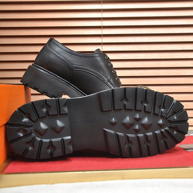 HM DANIEL TRAMPING SHOE BLACK CALFSKIN
