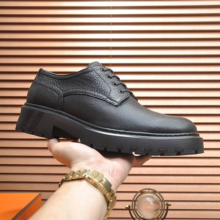 HM DANIEL TRAMPING SHOE BLACK GRAINDED CALFSKIN