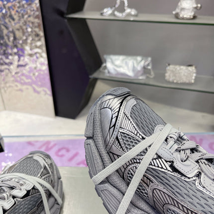 3XL SNEAKER IN ALL GRAY MESH AND POLYURETHANE