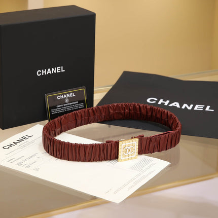 CC 30 MM SQUARE BUCKLE BELT IN GARNET RED CALFSKIN WITH GOLD HARDWARE