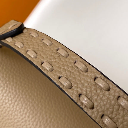Fend Baguette 27 Bag Brown Calfskin Shw