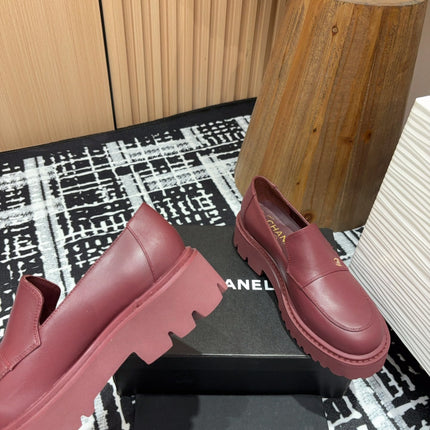 CC MOCCASINS IN BURGUNDY RED CALFSKIN
