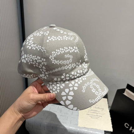 BASEBALL HAT LIGHT TAUPE WHITE PATTERN 674030
