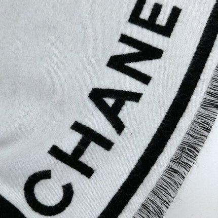 CHANEL 25S SCARF 195 IN CASHMERE WOOL 709604