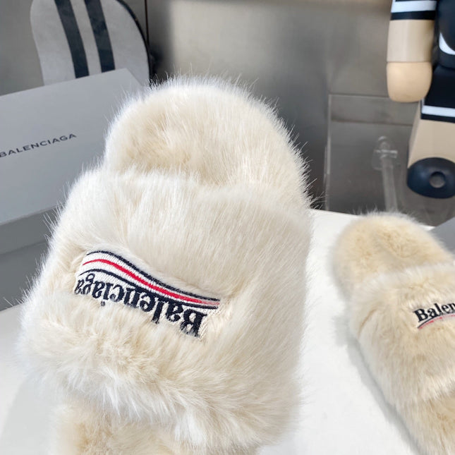 BALENCIAGA 25S FUR SLIPPERS IN LIGHT BEIGE FAUX SHEARLING