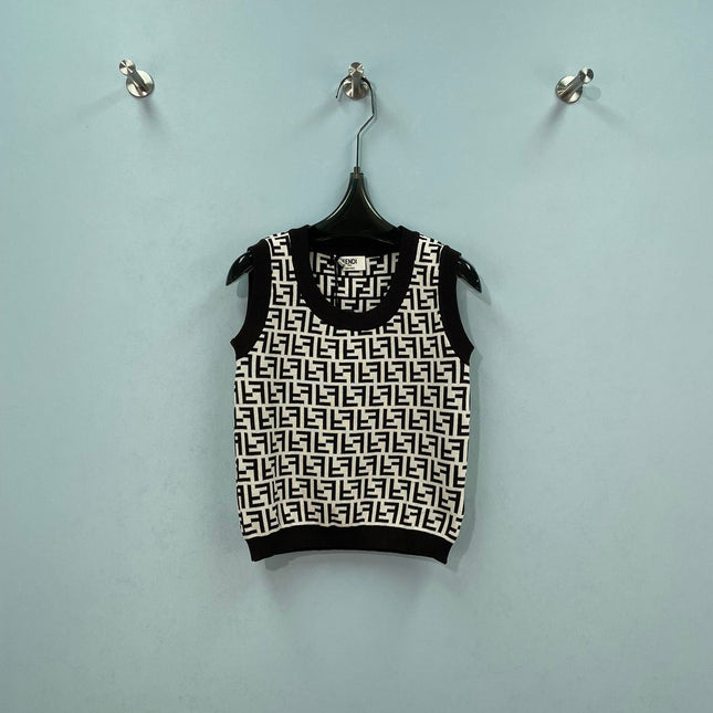FENDI 26S KNITTED VEST 231