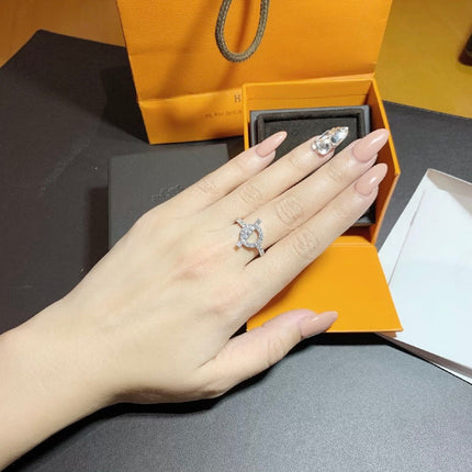 FINESSE RING SILVER DIAMOND