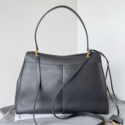 RODEO MEDIUM BAG 35 IN BLACK SMOOTH CALFSKIN GOLD HARDWARE