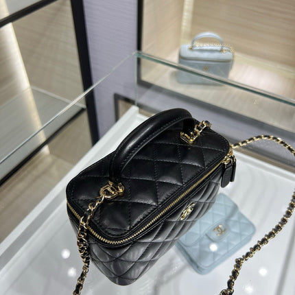 VANITY 17 TOP HANDLE IN BLACK QUILTED LAMBSKIN GOLD HARDWARE