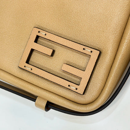 SIMPLY MINI 22 IN LIGHT BROWN GRAINED CALFSKIN