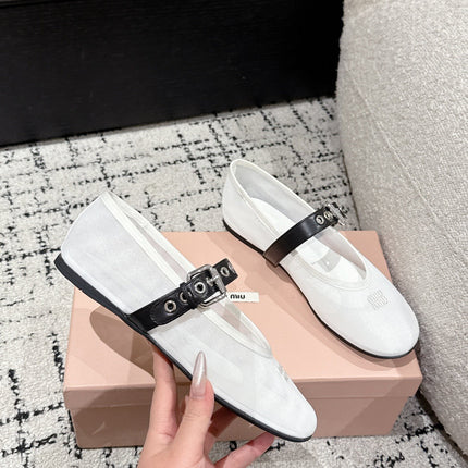 MM BALLET FLATS IN WHITE MESH AND BLACK LEATHER