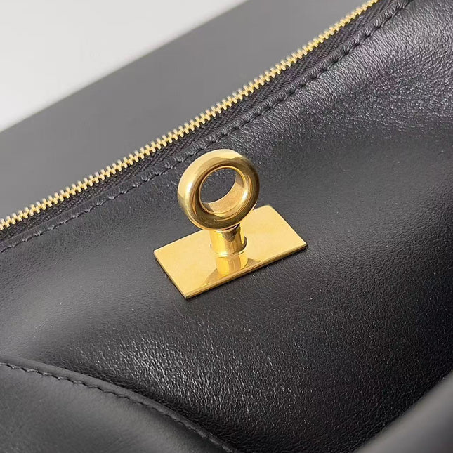 RODEO SHOULDER BAG 22 IN BLACK CALFSKIN GOLD HARDWARE