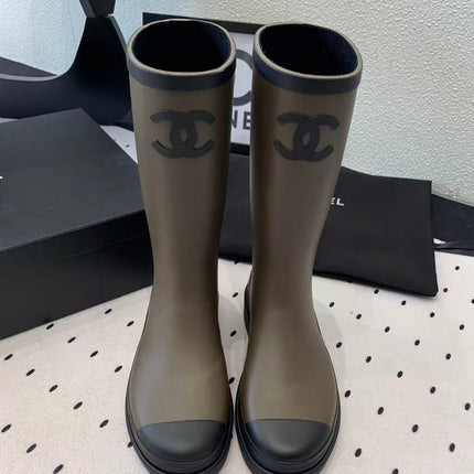 CHANEL 26S RAIN BOOT IN GREY AND BLACK COLOR