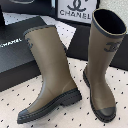 CHANEL 26S RAIN BOOT IN GREY AND BLACK COLOR