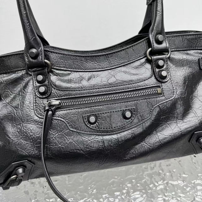 NEO CAGOLE 32 IN BLACK CALFSKIN BLACK HARDWARE