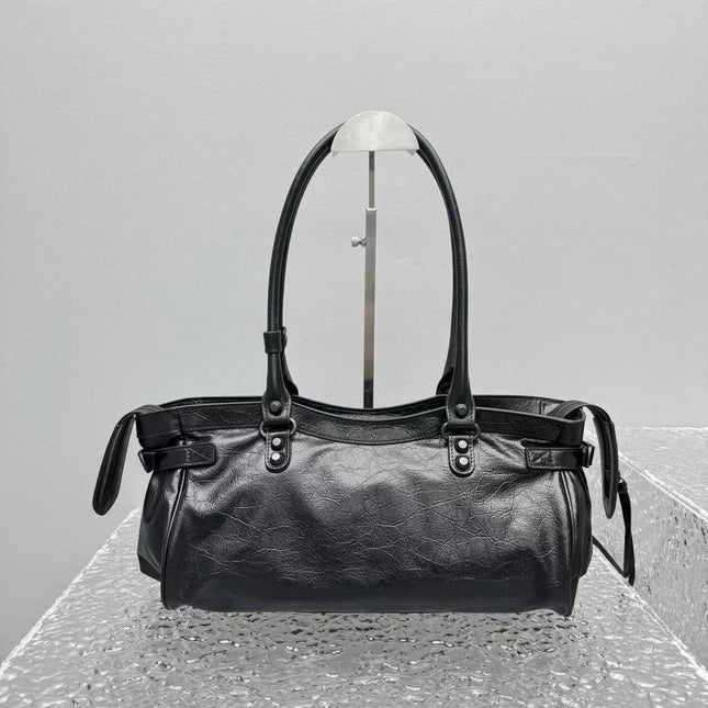 NEO CAGOLE 32 IN BLACK CALFSKIN BLACK HARDWARE