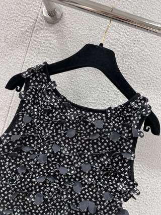 CC 25 Flower Vest Polyester Fiber