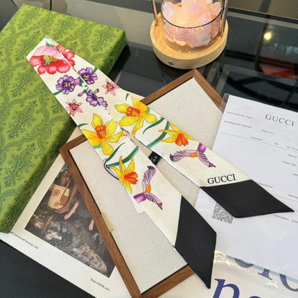 GUCCI 26S TWILLY SCARF 120 IN SILK 280931