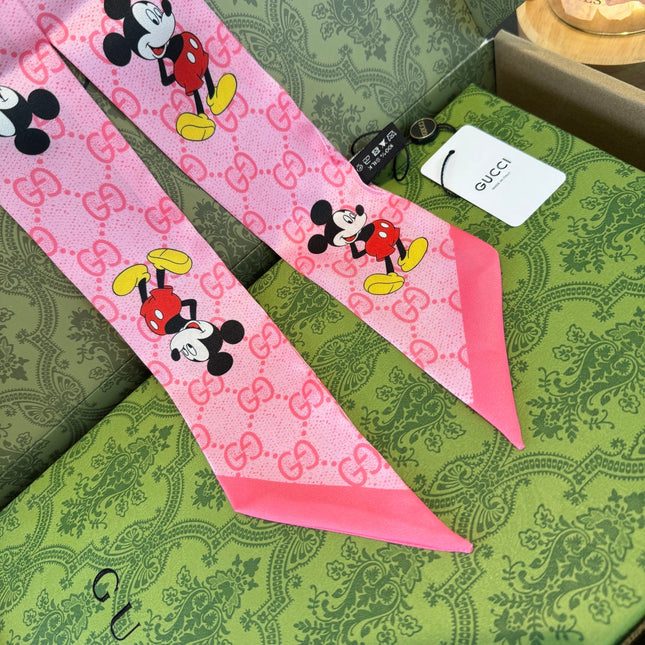 GUCCI 26S TWILLY SCARF 120 IN SILK 295435