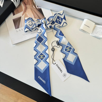 CHANEL 26S TWILLY SCARF 120 IN SILK 336648