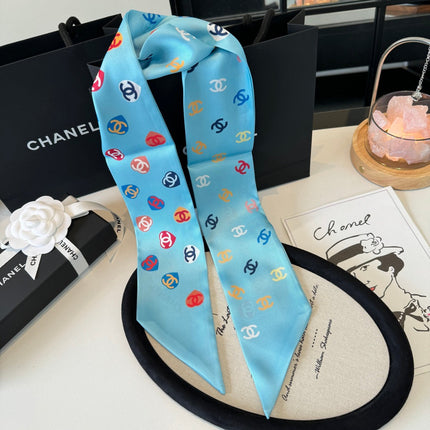 CHANEL 26S TWILLY SCARF 120 IN SILK 351041