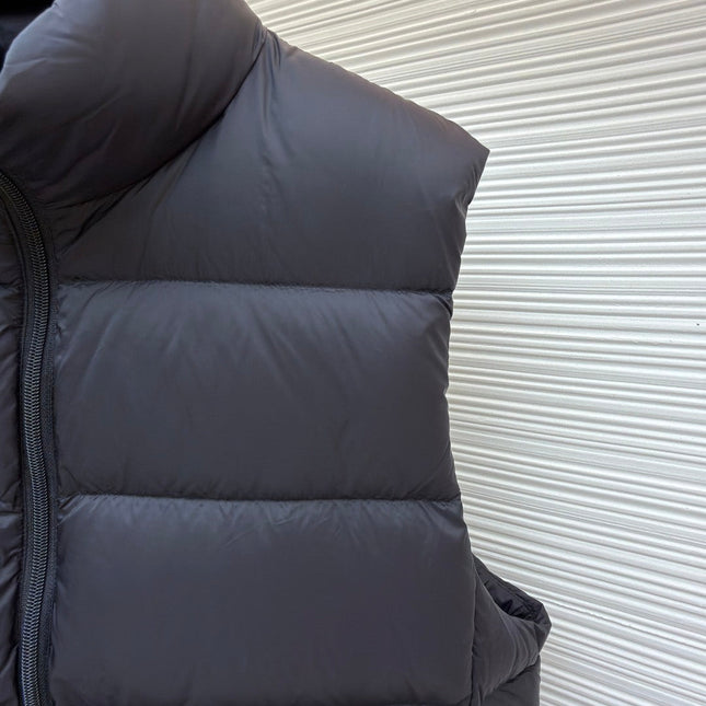 BALENCIAGA 26S SLEEVELESS DOWN PUFFER VEST 283