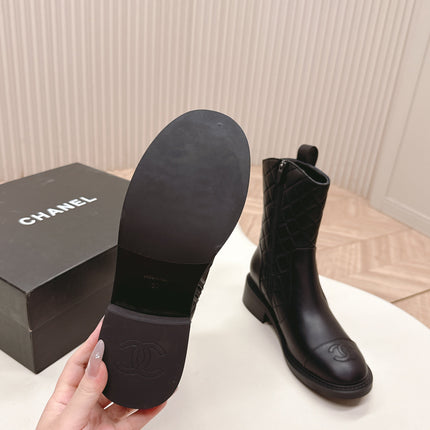 CHANEL ANKLE BOOTS 25S IN BLACK LAMBSKIN WITH GOLD HARDWARE