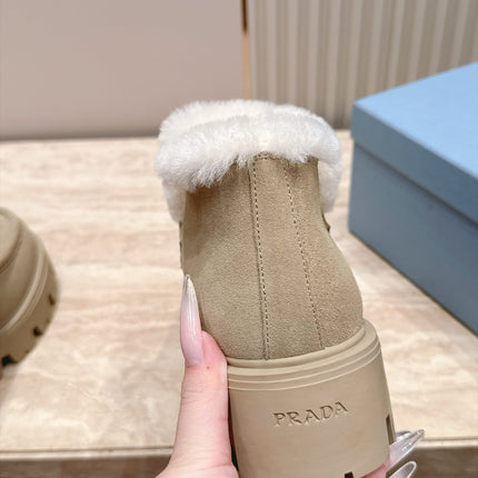 PRADA 26S ANKLE BOOTS 50MM IN BEIGE SUEDE WITH FUR LINED
